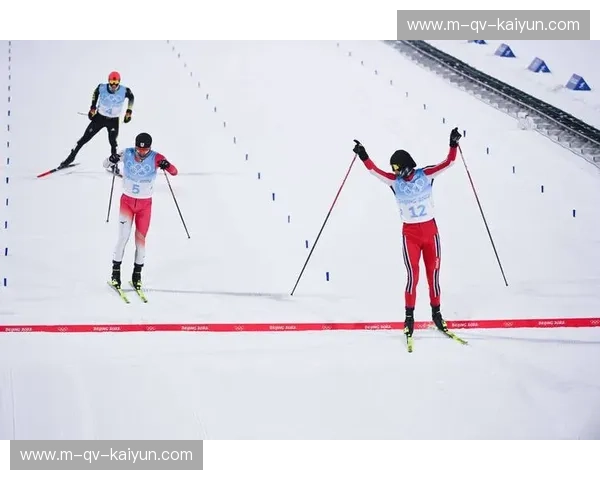 单板滑雪代表队——雪域之上，青春与荣耀的交响
